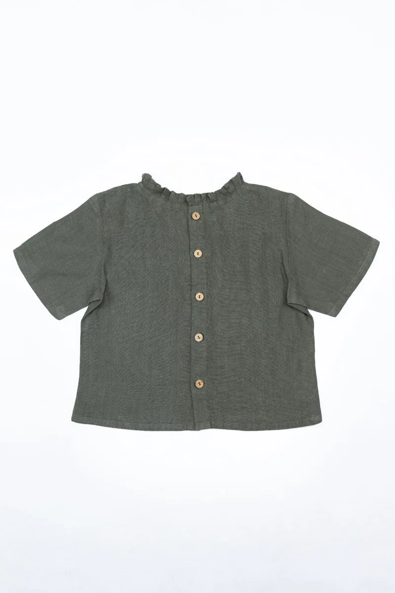 Neck frill top