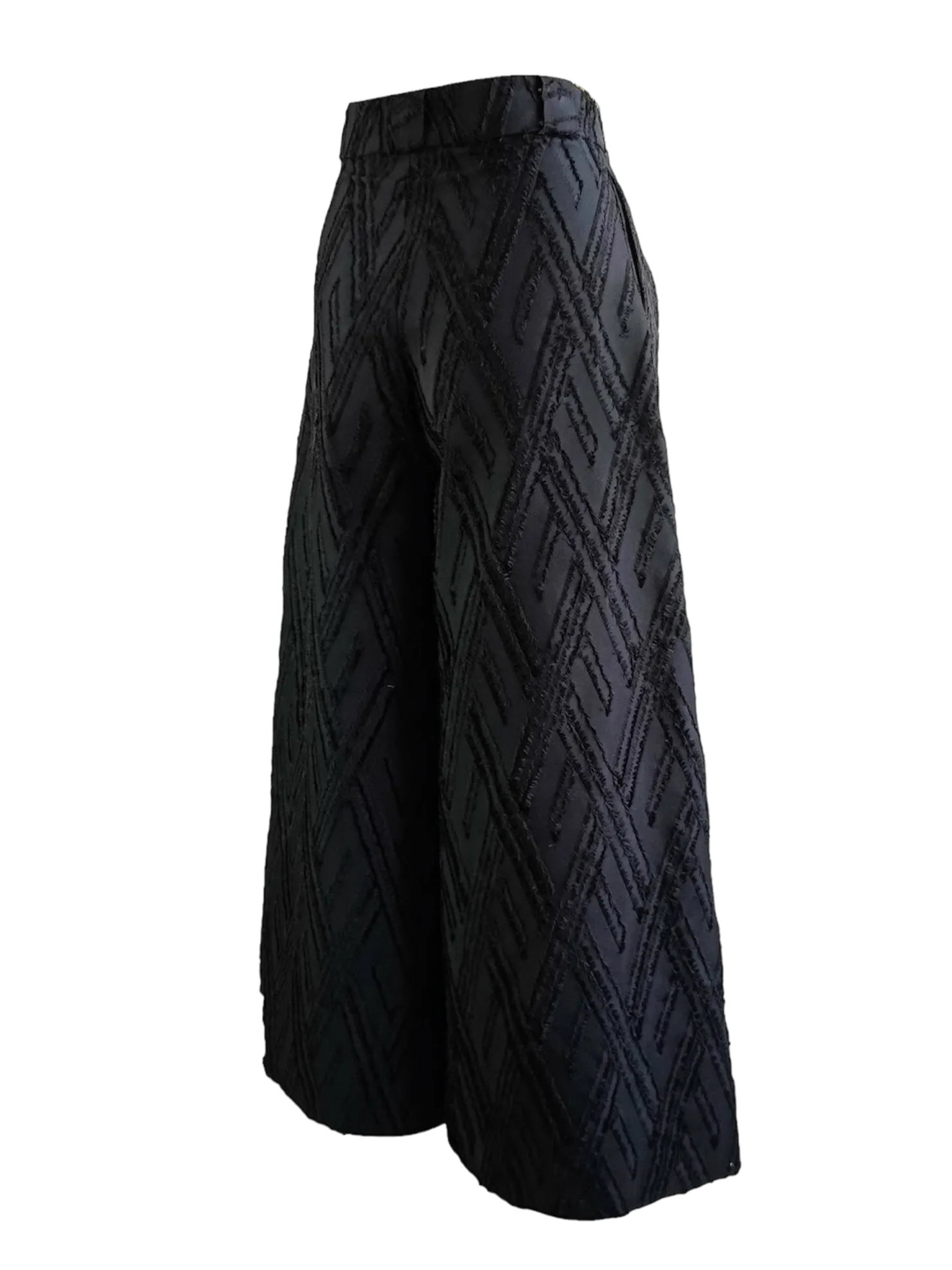 The Sua Pant