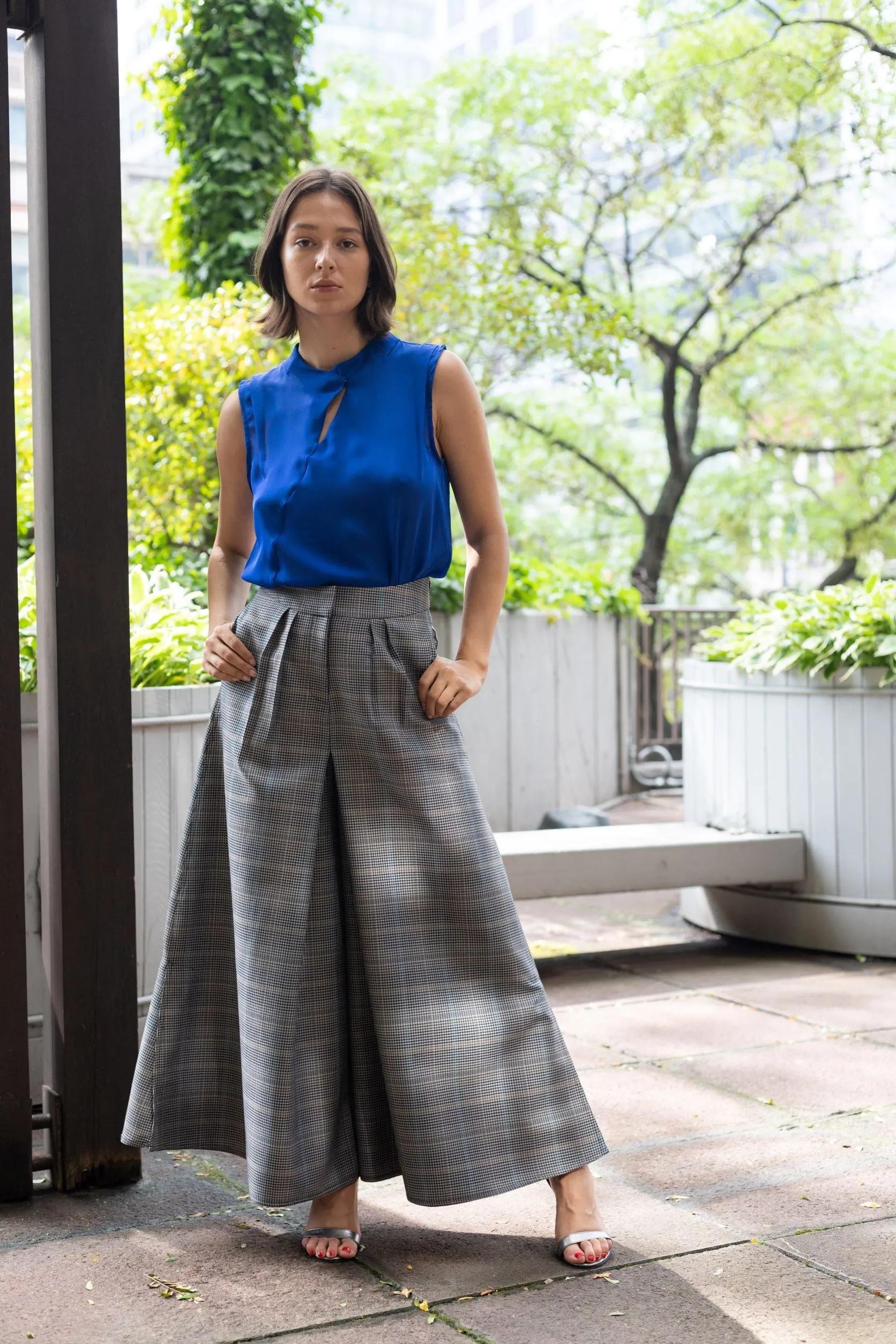 The Sua Pant